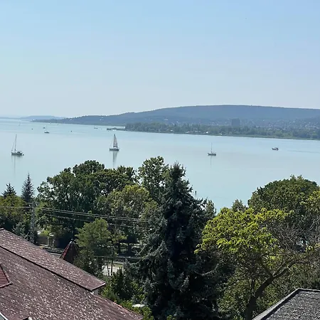 דירה Zsolna Balatonfůzfő
