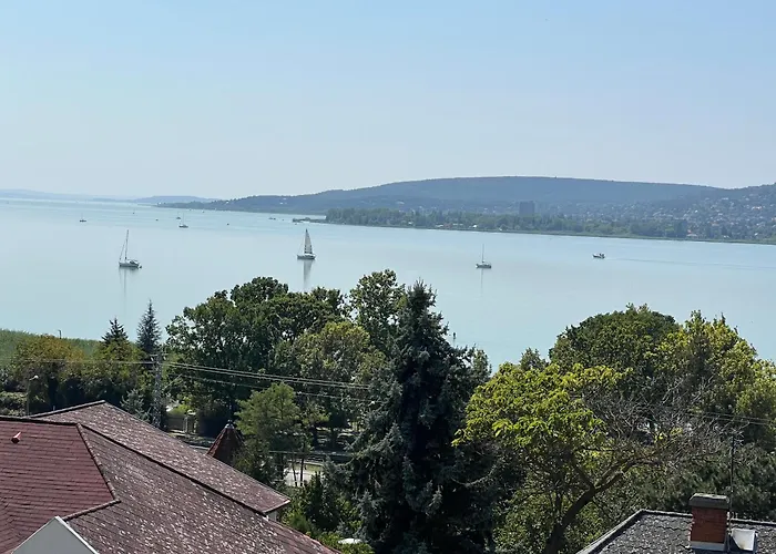 דירה Zsolna Balatonfůzfő
